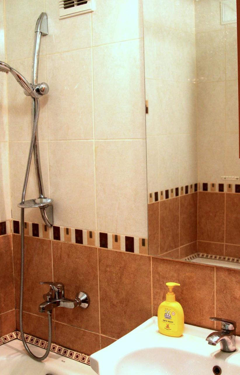 Apartment Near Metro Akademgorodok Kijów Zewnętrze zdjęcie