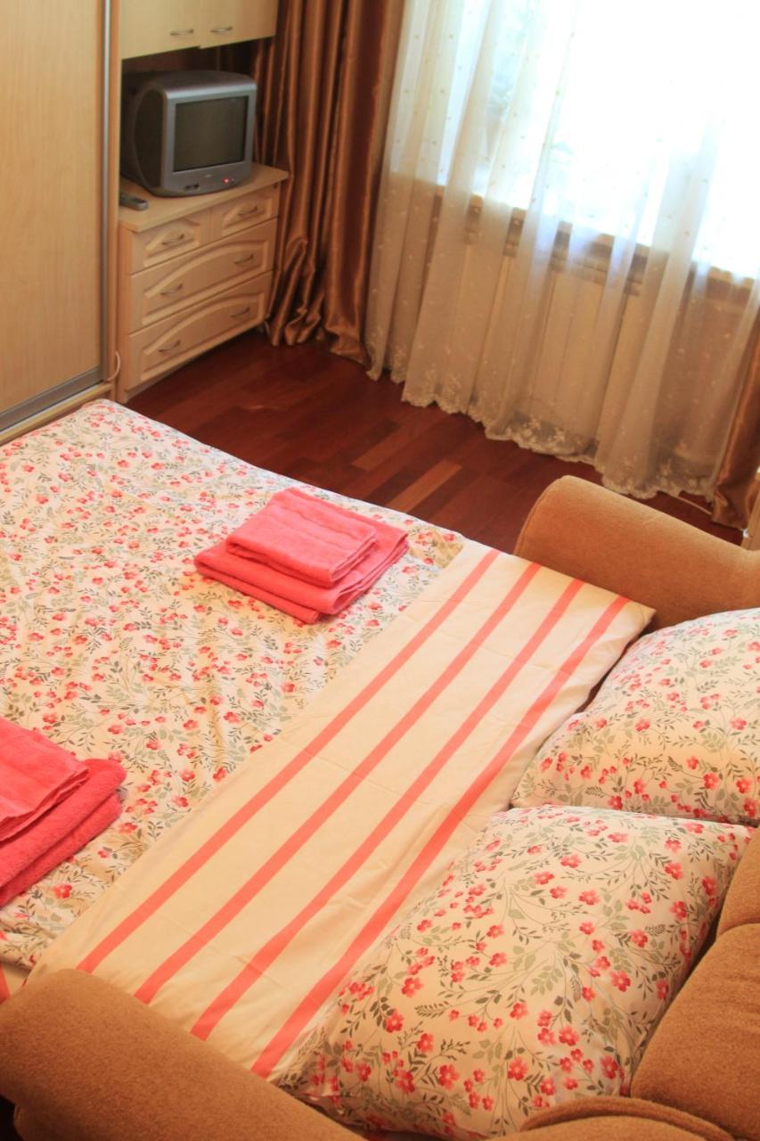 Apartment Near Metro Akademgorodok Kijów Zewnętrze zdjęcie