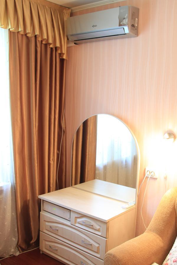 Apartment Near Metro Akademgorodok Kijów Zewnętrze zdjęcie
