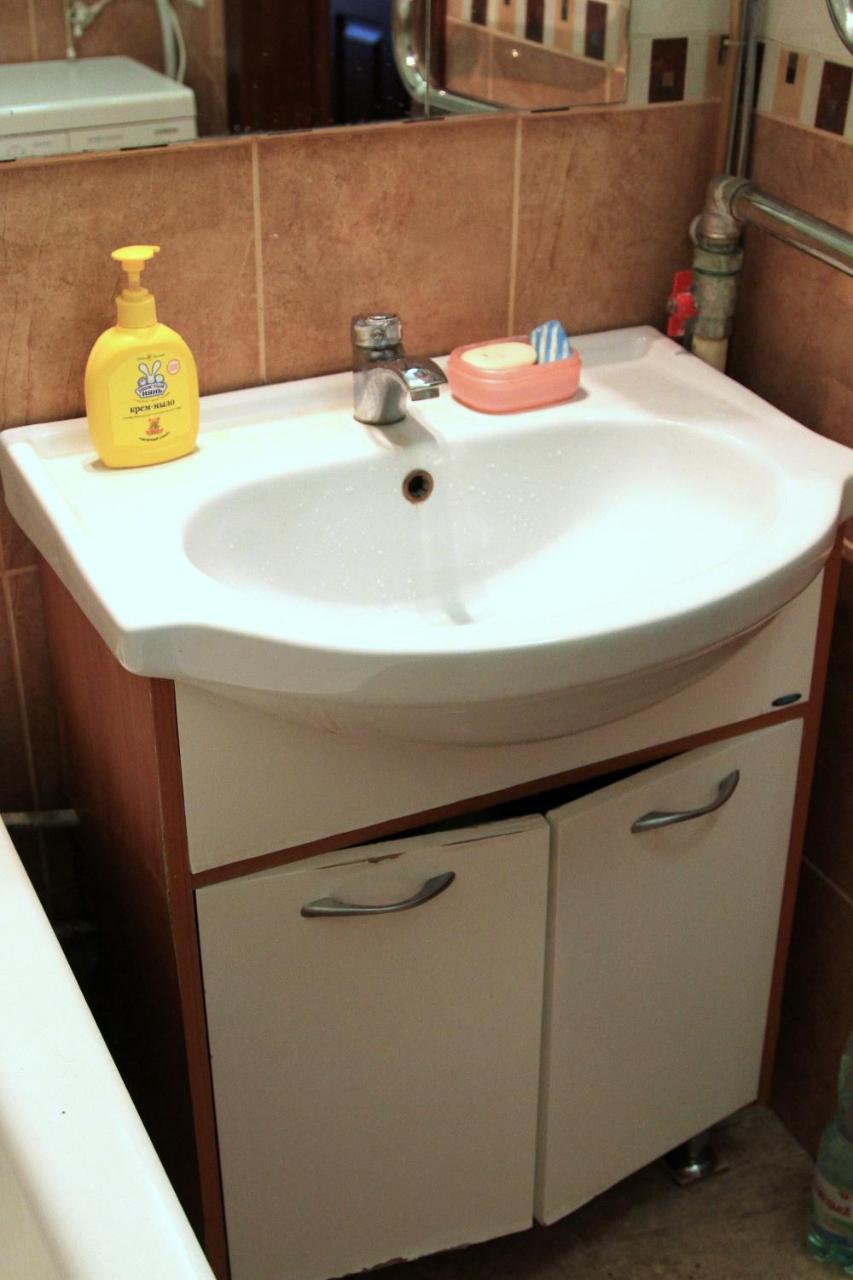 Apartment Near Metro Akademgorodok Kijów Zewnętrze zdjęcie