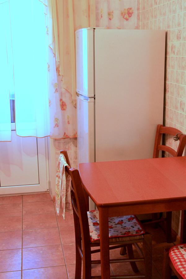 Apartment Near Metro Akademgorodok Kijów Zewnętrze zdjęcie