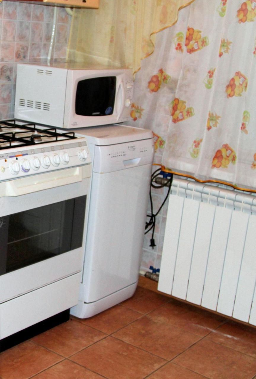 Apartment Near Metro Akademgorodok Kijów Zewnętrze zdjęcie